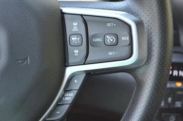 2026 Ram 1500 Warlock Crew Cab 4x4 5'7" Box