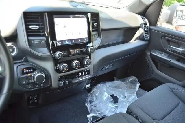 2026 Ram 1500 Warlock Crew Cab 4x4 5'7" Box