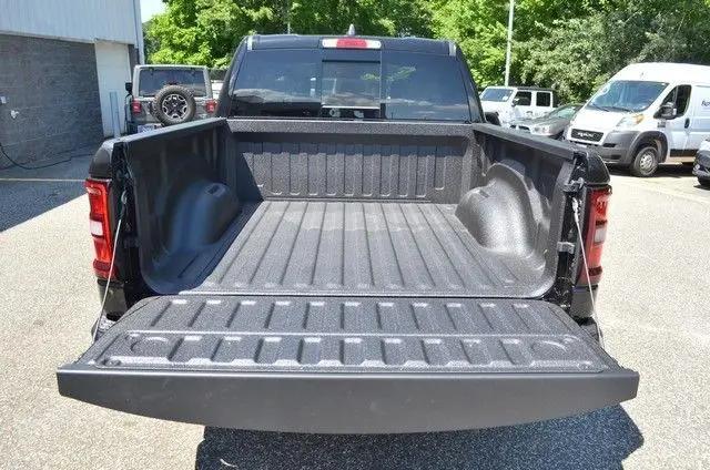2026 Ram 1500 Warlock Crew Cab 4x4 5'7" Box