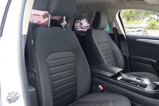 2020 Ford Fusion Hybrid SE