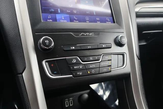 2020 Ford Fusion Hybrid SE