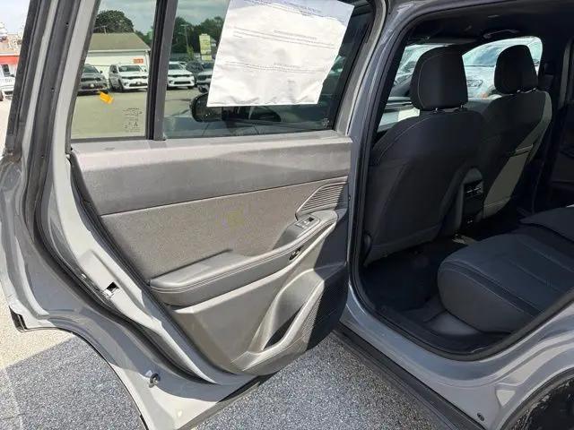 2026 Jeep Cherokee Laredo 4x4