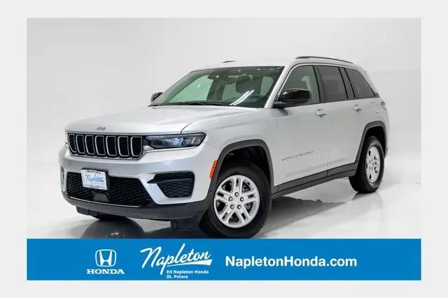 2024 Jeep Grand Cherokee Laredo 4x4 for sale in St. Peters, MO