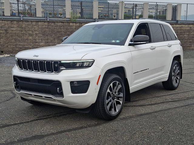 2023 Jeep Grand Cherokee Overland 4x4 2023 Jeep Grand Cherokee Overland 4x4