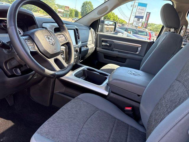 2018 Ram 1500 Big Horn Crew Cab 4x4 5'7" Box