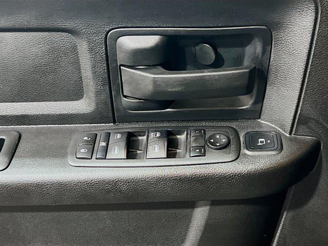2024 Ram 3500 Tradesman Crew Cab 4x4 8 Box