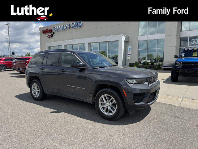 2023 Jeep Grand Cherokee Laredo 4x4 for sale in Fargo, ND