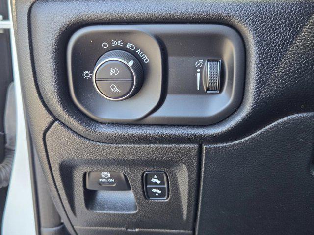 2021 Ram 1500 Big Horn Crew Cab 4x4 6'4" Box