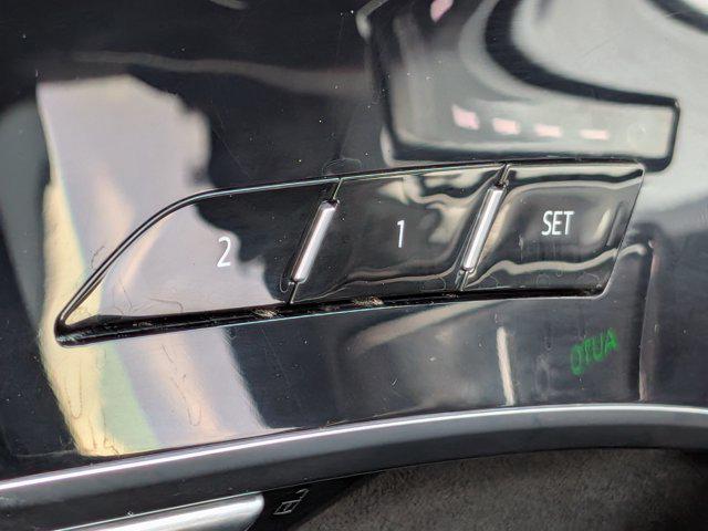 2022 Audi A8 L 55 TFSI quattro Tiptronic