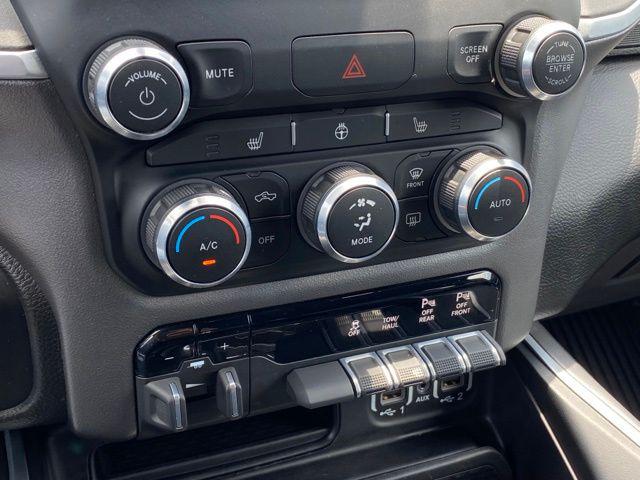 2021 Ram 1500 Big Horn Crew Cab 4x4 5'7" Box
