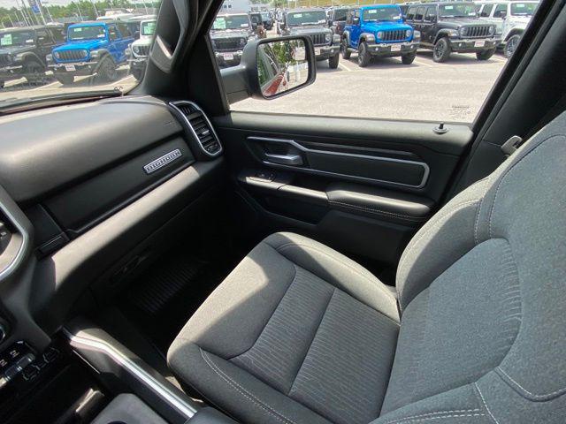 2021 Ram 1500 Big Horn Crew Cab 4x4 5'7" Box