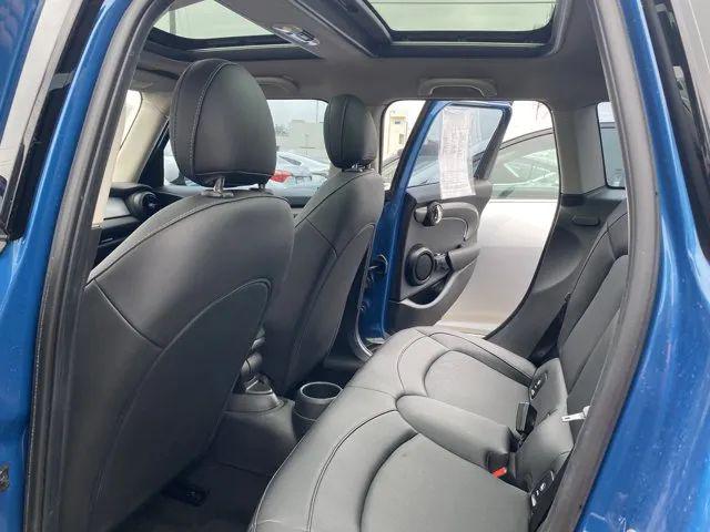 2024 MINI Hardtop Cooper