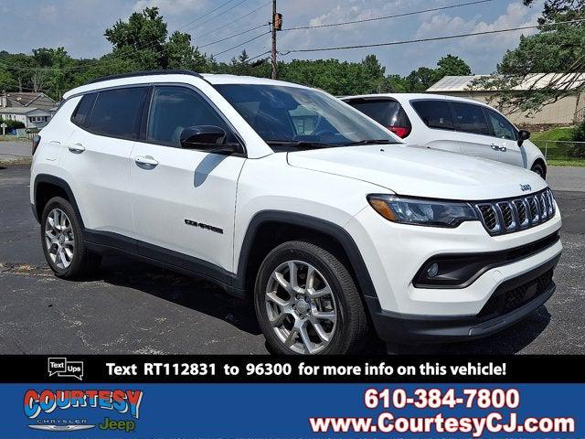 2024 Jeep Compass Latitude Lux FWD 2024 Jeep Compass Latitude Lux FWD