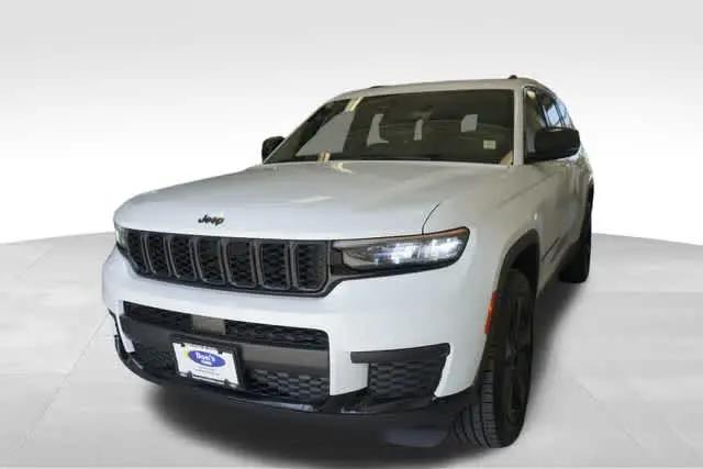2021 Jeep Grand Cherokee Altitude 4x4 for sale in Utica, NY