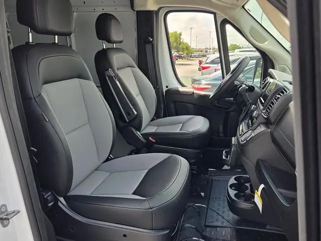 2026 Ram ProMaster Cargo Van Tradesman High Roof 136 WB w/Pass Seat