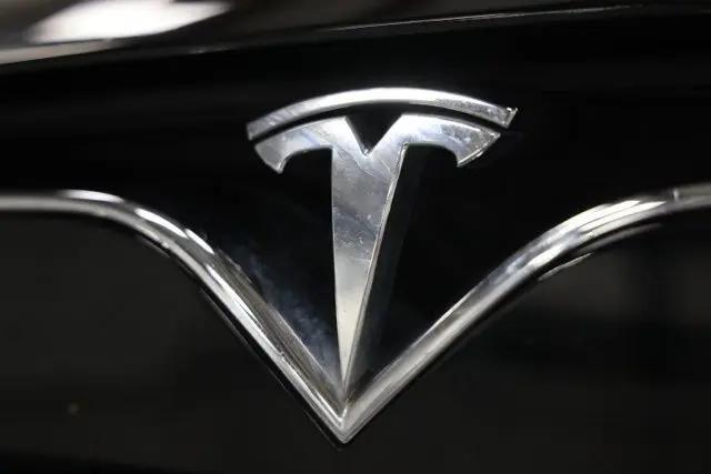 2021 Tesla Model S Long Range Dual Motor All-Wheel Drive
