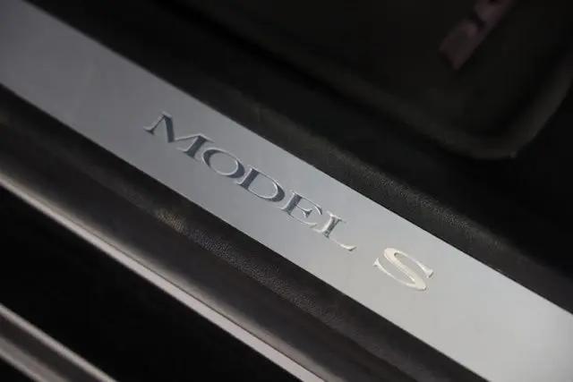 2021 Tesla Model S Long Range Dual Motor All-Wheel Drive