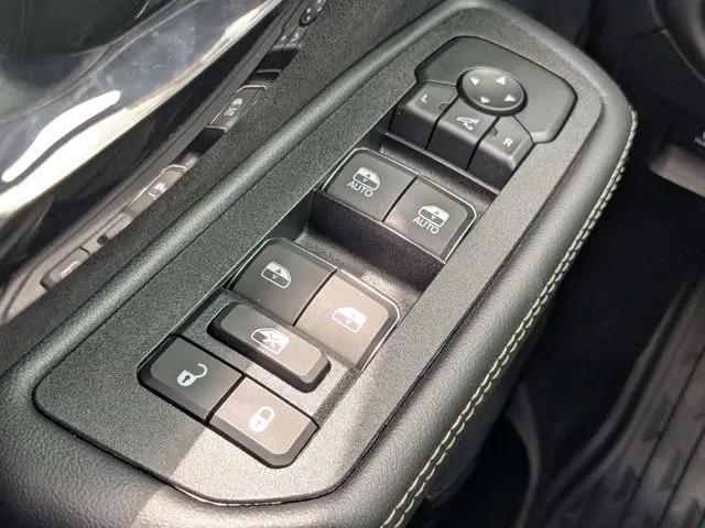 2026 Ram 1500 RHO Crew Cab 4x4 57 Box