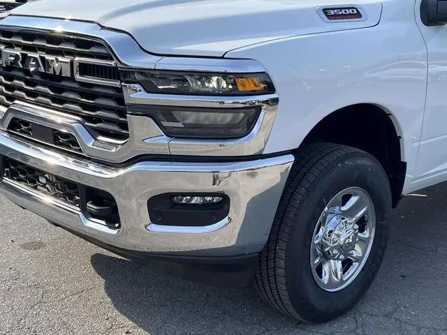 2026 Ram 3500 Tradesman Regular Cab 4x4 8 Box