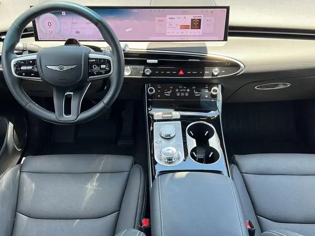 2026 Genesis GV70 2.5T
