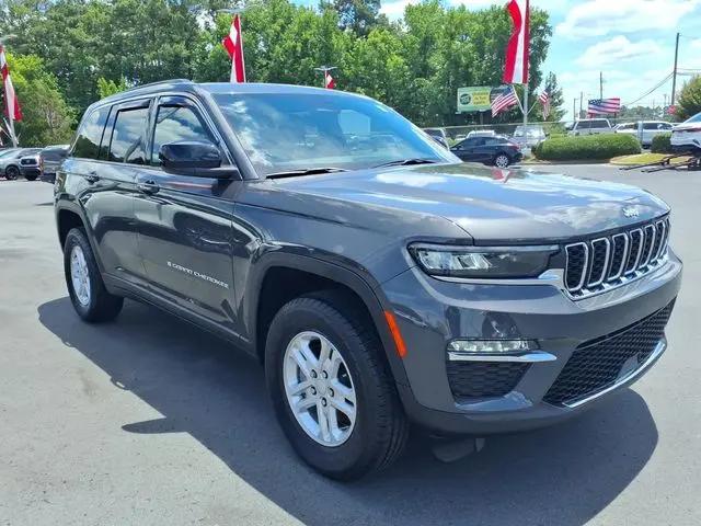 2025 Jeep Grand Cherokee Laredo 4x2 for sale in Greenville, NC
