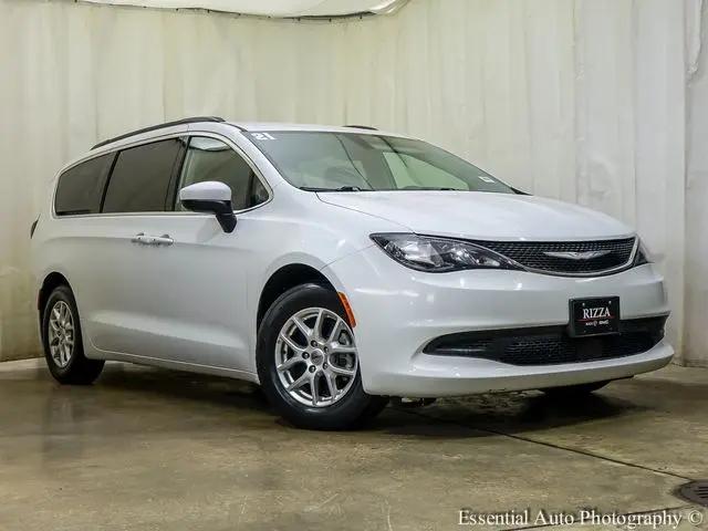 2021 Chrysler Voyager LXI