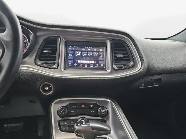 2019 Dodge Challenger SXT