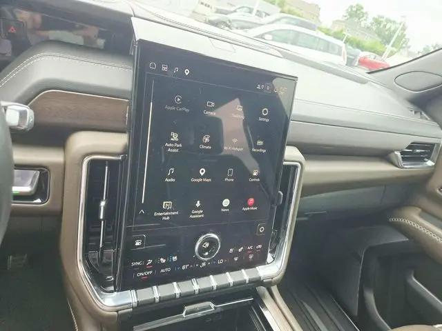 2025 GMC Yukon 4WD Denali Ultimate