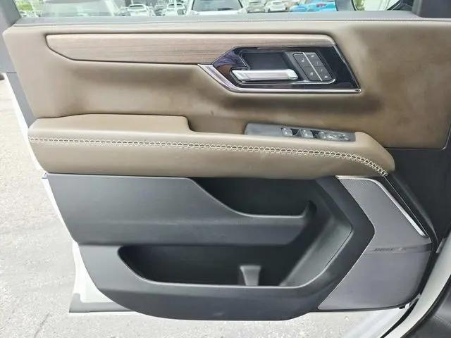 2025 GMC Yukon 4WD Denali Ultimate