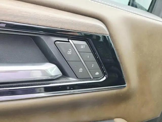 2025 GMC Yukon 4WD Denali Ultimate