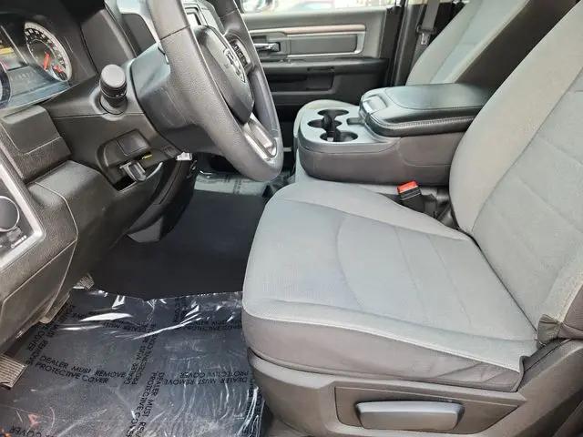 2024 Ram 1500 Classic SLT Quad Cab 4x4 64 Box