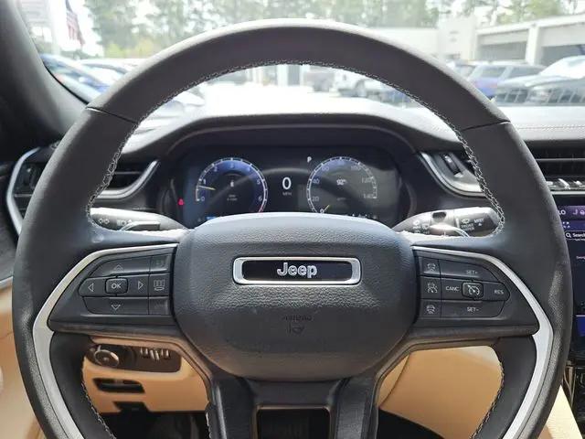 2025 Jeep Grand Cherokee Limited 4x2