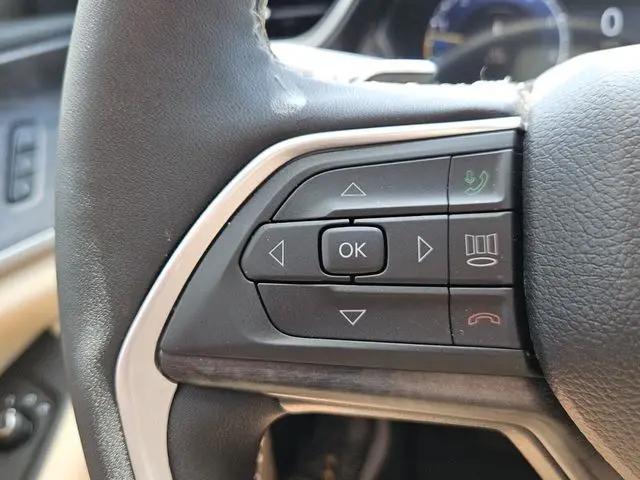 2025 Jeep Grand Cherokee Limited 4x2