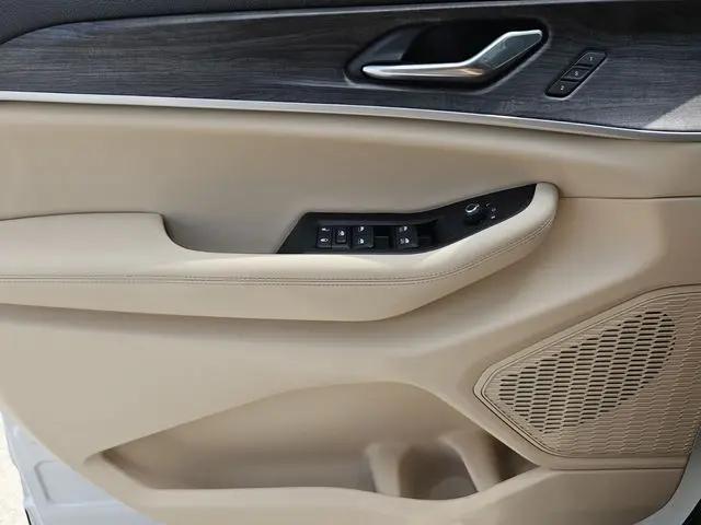2025 Jeep Grand Cherokee Limited 4x2