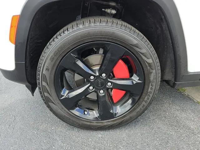 2025 Jeep Grand Cherokee Limited 4x2