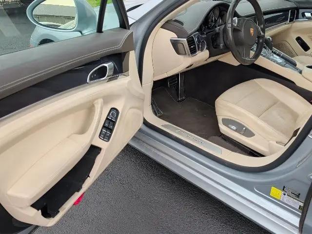 2014 Porsche Panamera Panamera