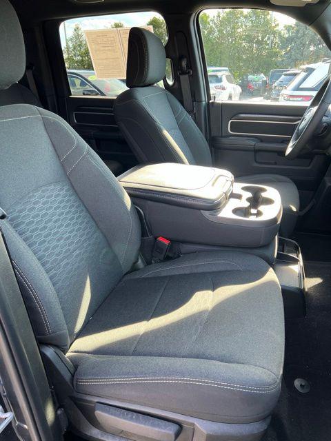 2026 Ram 2500 Big Horn Crew Cab 4x4 64 Box