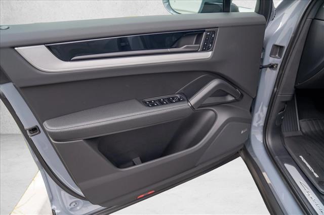 2026 Porsche Cayenne AWD