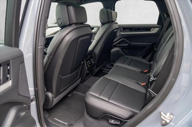 2026 Porsche Cayenne AWD