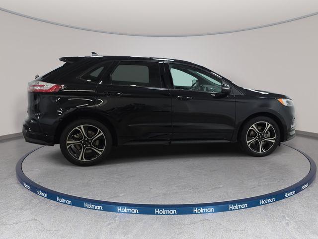2021 Ford Edge ST