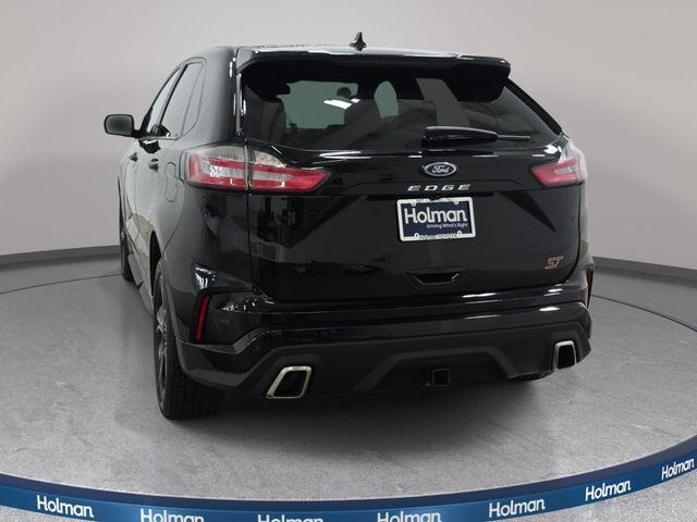 2021 Ford Edge ST