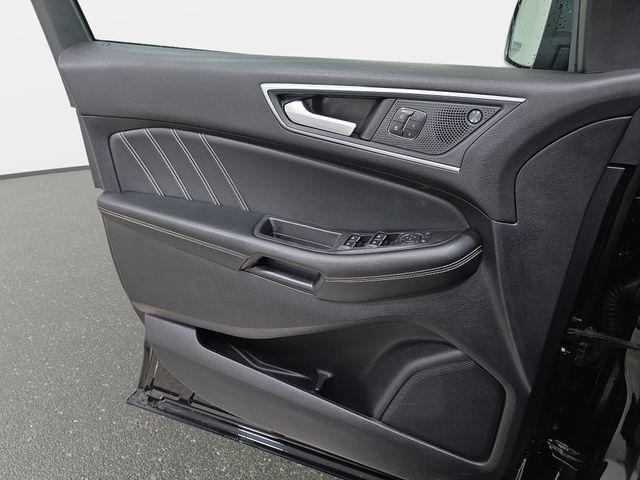 2021 Ford Edge ST