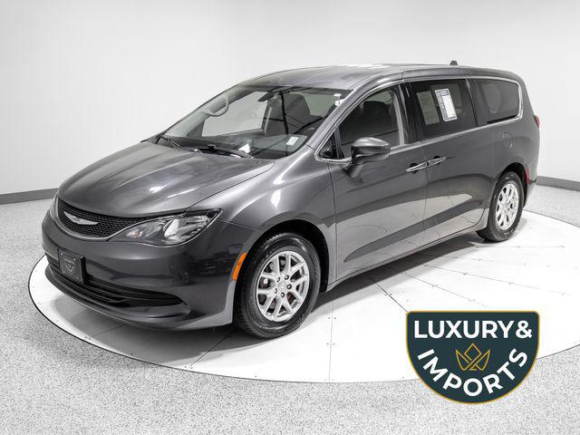 2020 Chrysler Voyager LX for sale in Leavenworth, KS