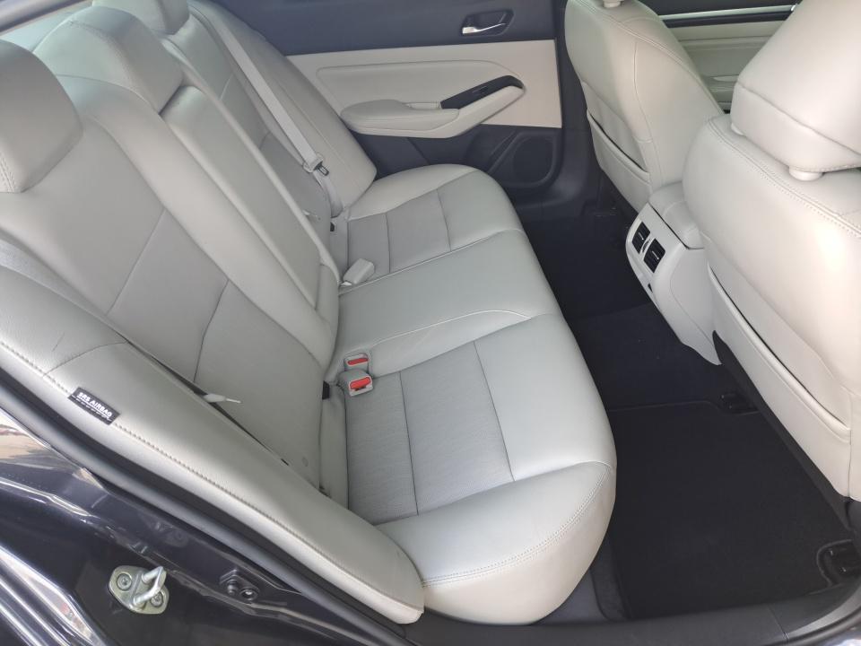 2020 Nissan Altima Platinum - Photo 18