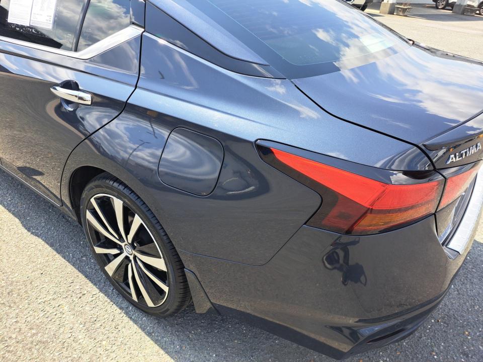 2020 Nissan Altima Platinum - Photo 24