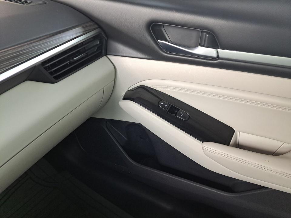 2020 Nissan Altima Platinum - Photo 34