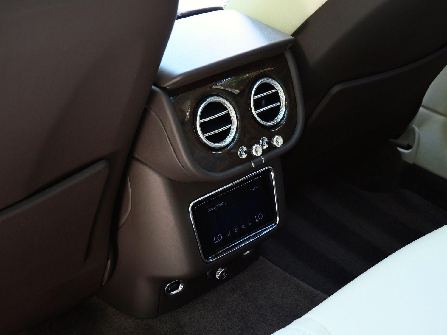 2021 Bentley Bentayga Base - Photo 19