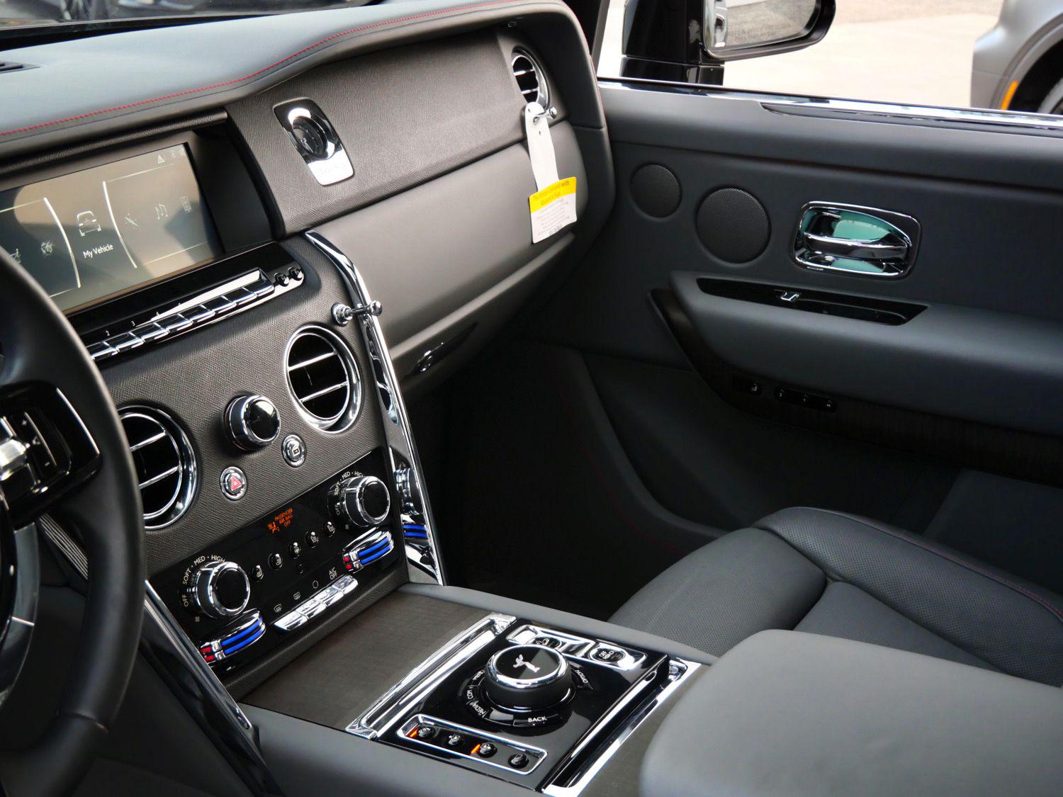 2023 Rolls-Royce Cullinan Base - Photo 22
