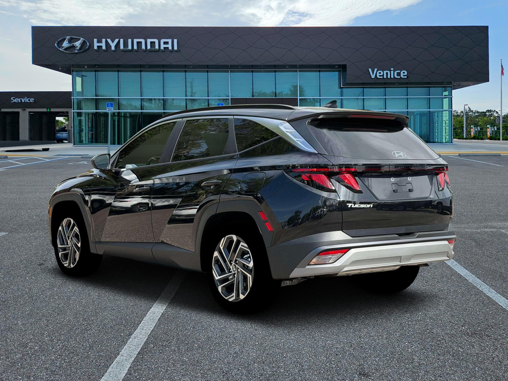2026 Hyundai TUCSON SEL Plus FWD - Image 5