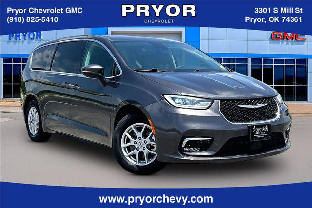 2023 Chrysler Pacifica Touring L for sale in Pryor, OK